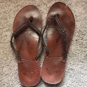 roxy leather flip flops